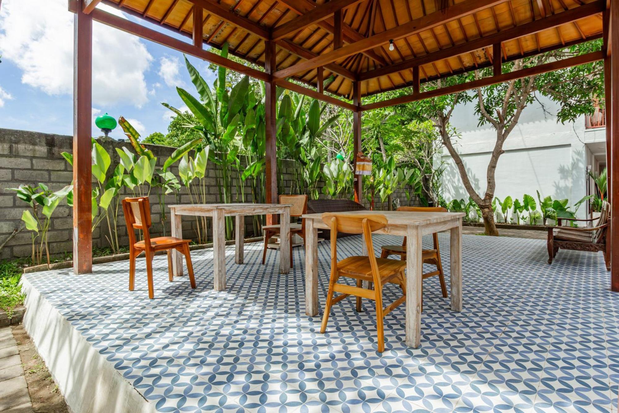 Capital O 93944 Geweka Homestay Джимбаран Экстерьер фото